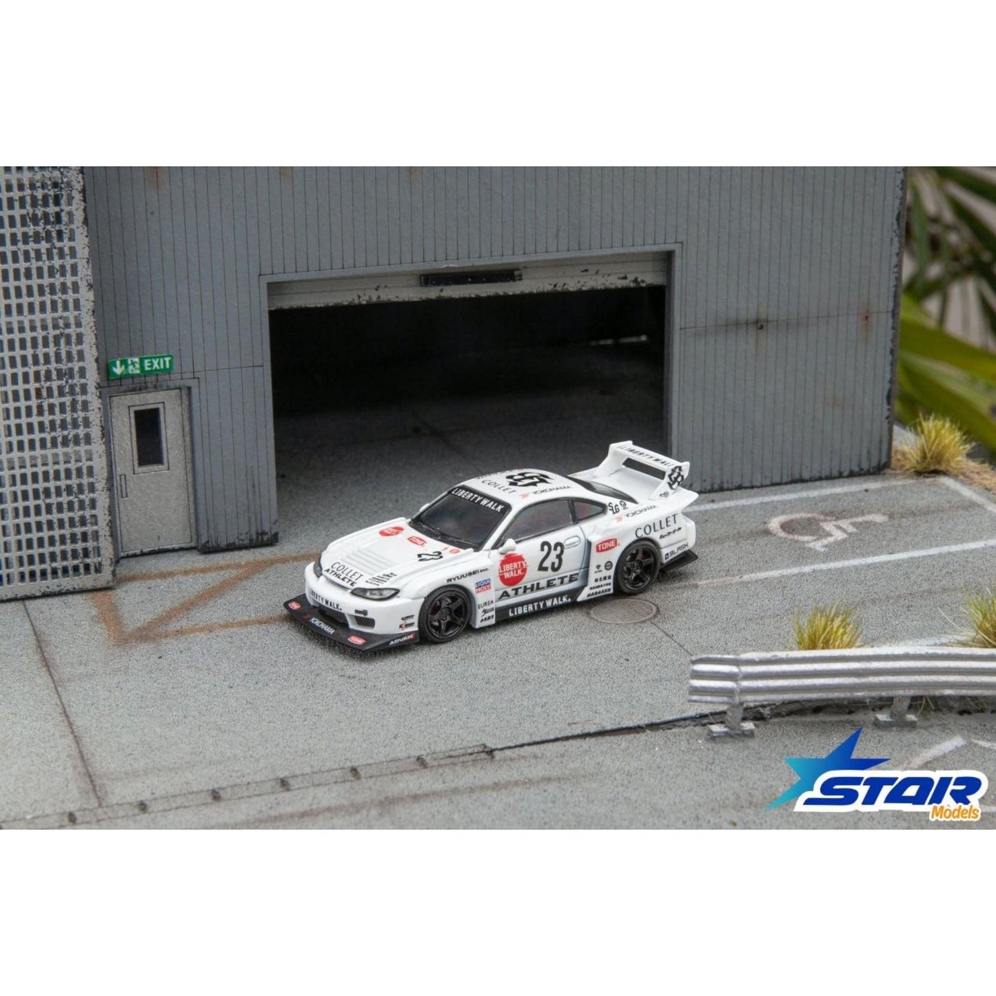 StarModel - Pre-Order - S15 Silvia Liberty Walk - Athelte #23 - SM64-LBS15-RWHI