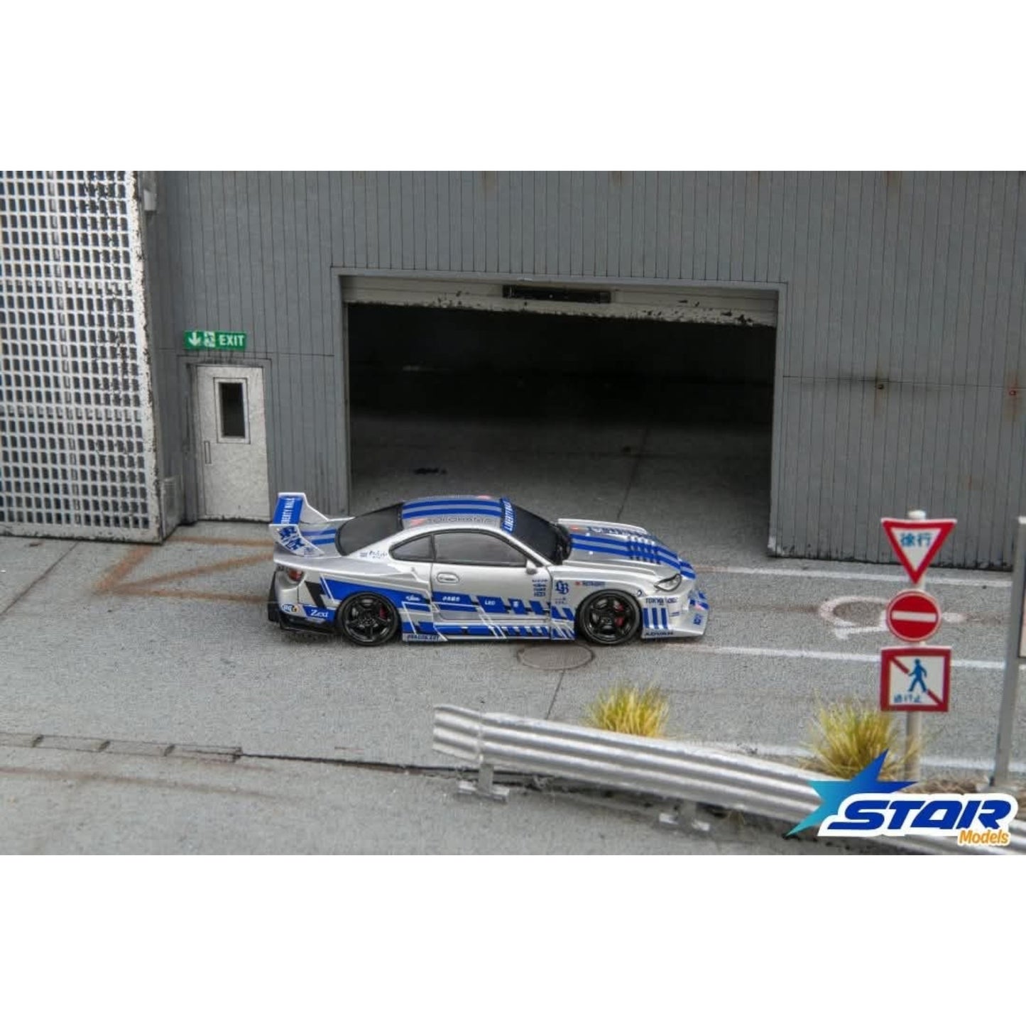 StarModel - Pre-Order - S15 Silvia Liberty Walk - silver-blue - SM64-LBS15-SBLU