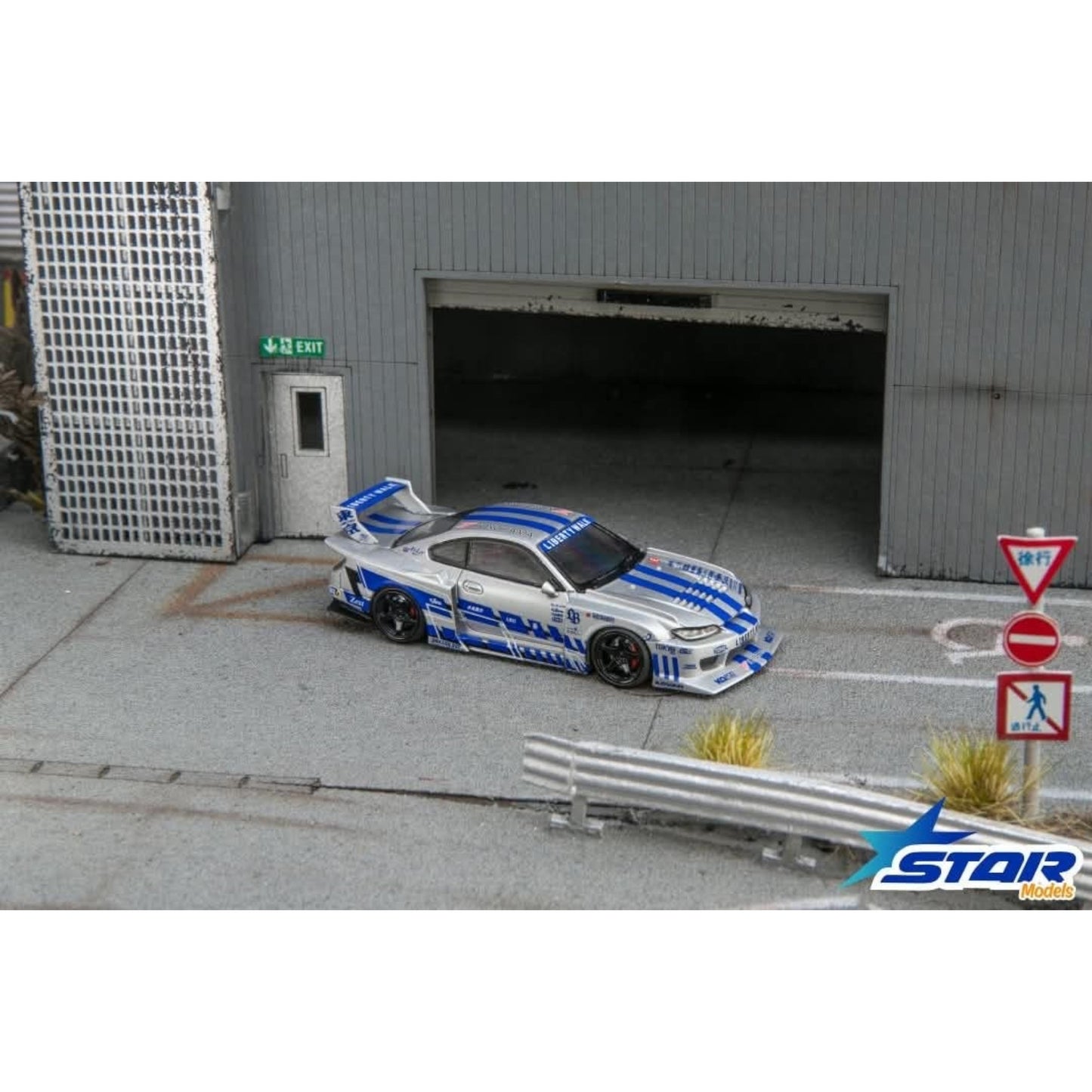 StarModel - Pre-Order - S15 Silvia Liberty Walk - silver-blue - SM64-LBS15-SBLU