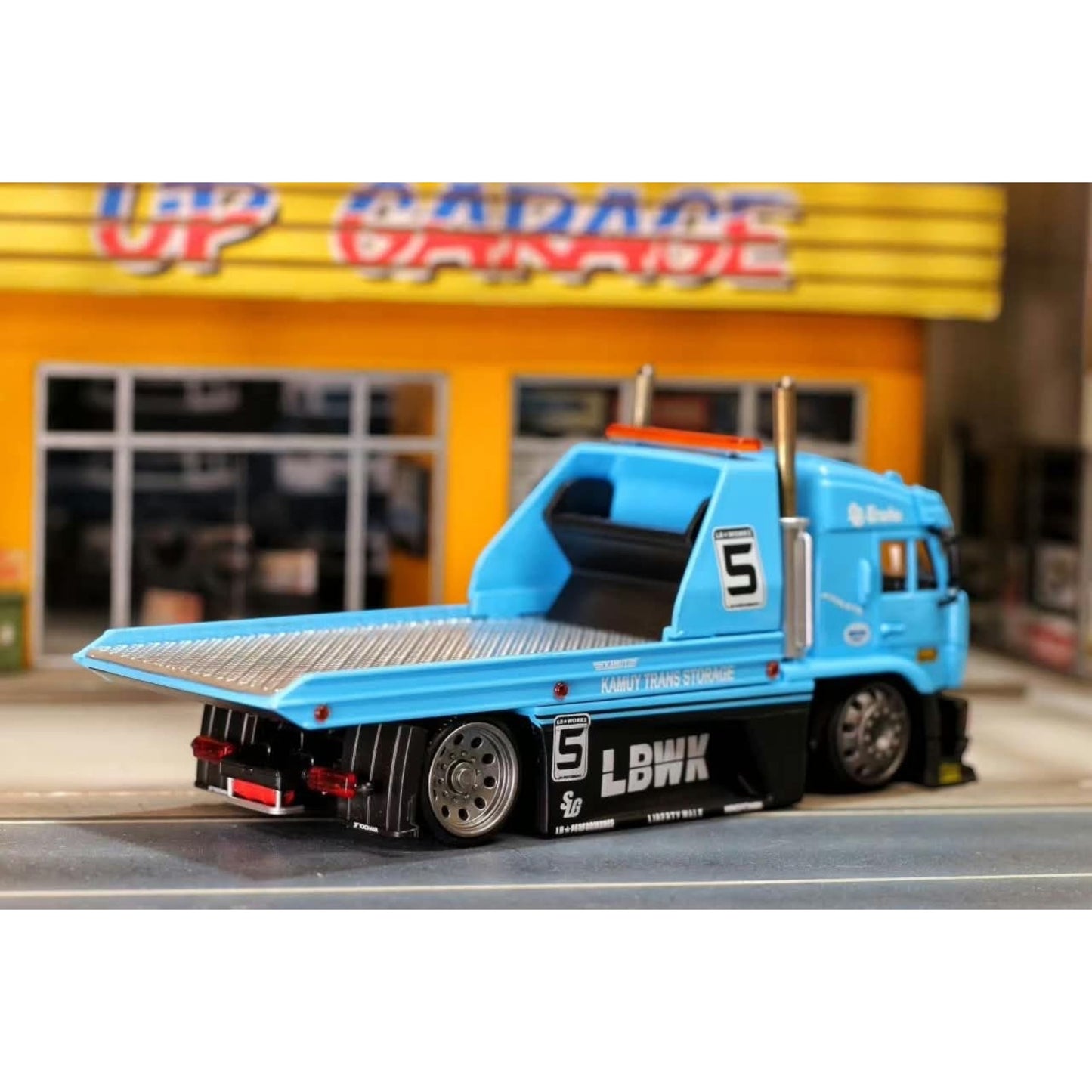 StreetWeapon - Pre-Order - LBWK Kamaz Tow Truck, blue - STW64-KAM-BLU
