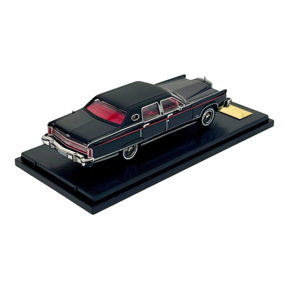 Turning Crush - 1979 Lincoln Continental Town Car, black - 60001