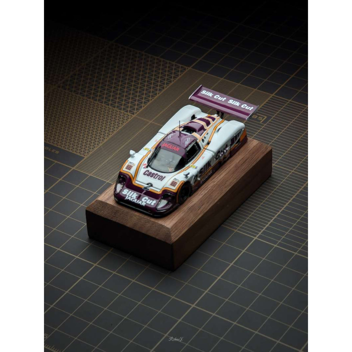 TranscendModel - Pre-Order - Jaguar XJR-9 LeMans, White Purple - TM64-XJR-WP