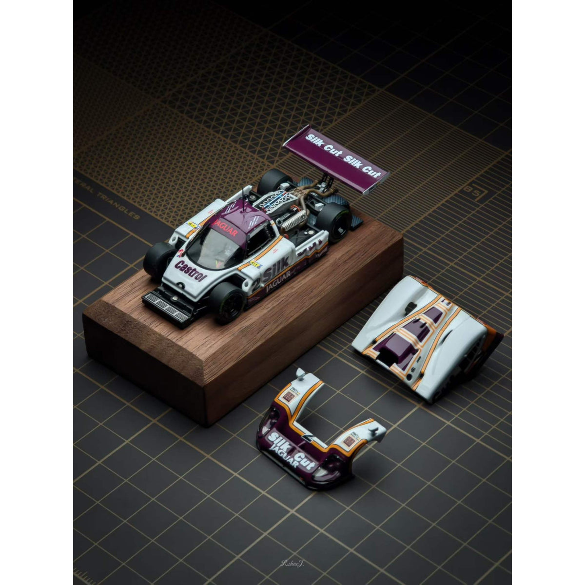 TranscendModel - Pre-Order - Jaguar XJR-9 LeMans, White Purple - TM64-XJR-WP