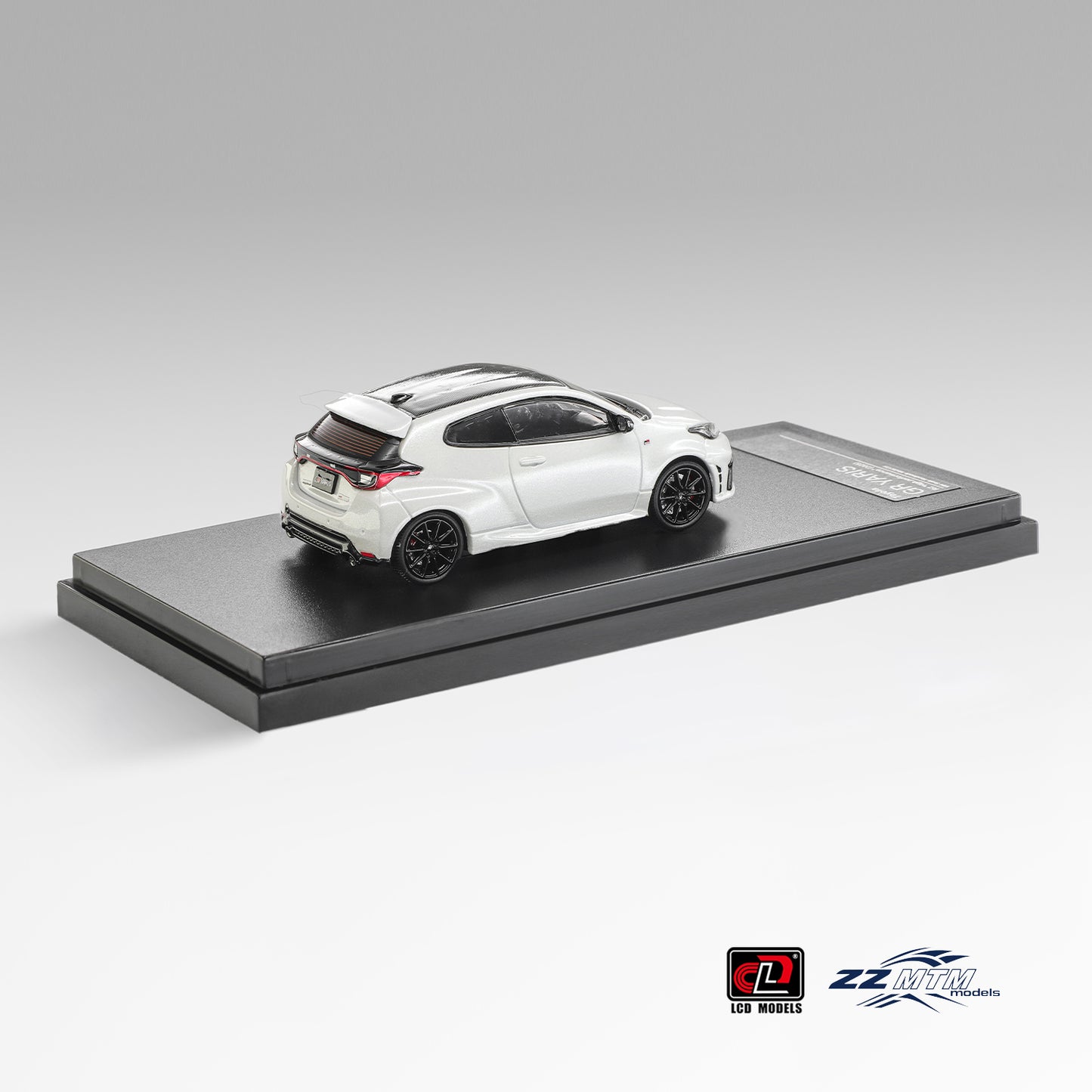 LCD Model - Pre-Order - GR YARIS RZ“High performance” 2024, White - ZZ64001D01-WH