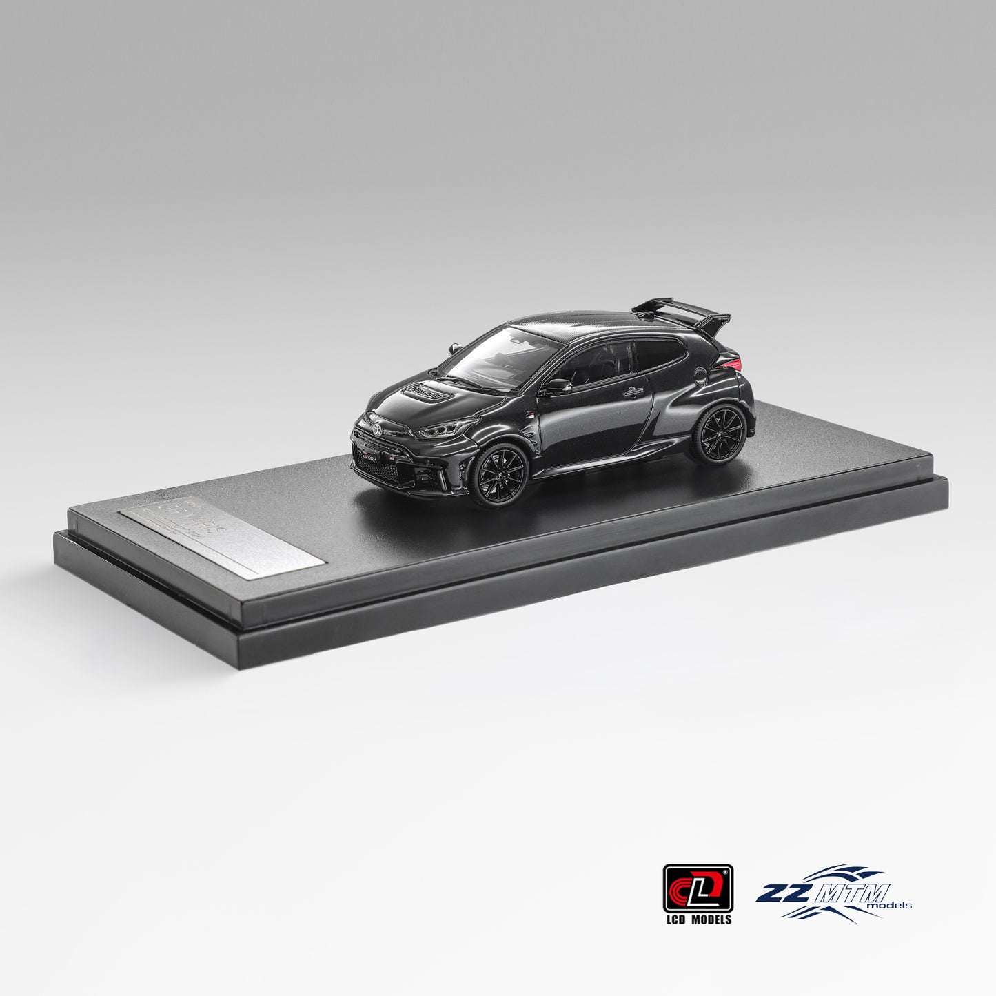 LCD Model - Pre-Order - GR YARIS “Aero performance package” 2025, Black - ZZ64001D02-BL