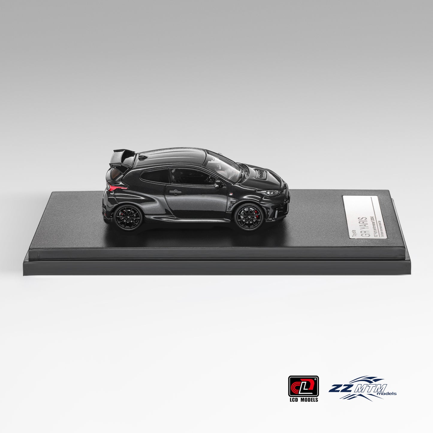 LCD Model - Pre-Order - GR YARIS “Aero performance package” 2025, Black - ZZ64001D02-BL