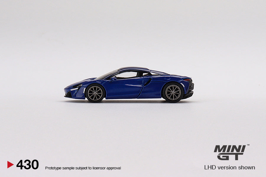 Mini GT - McLaren Artura Volcano Blue - MGT00430 (LHD) - 1:64